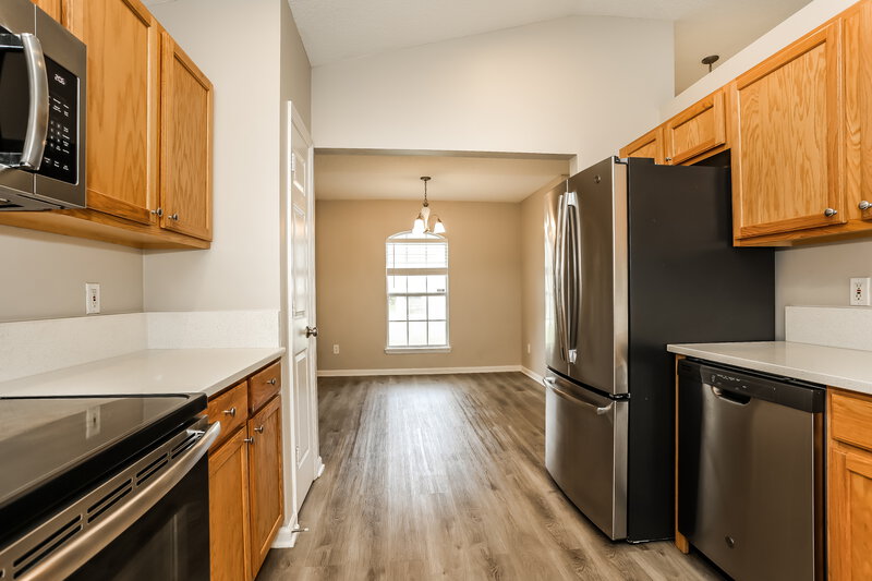 1,715/Mo, 8944 Fallsmill Dr Jacksonville, FL 32244 Kitchen View 2