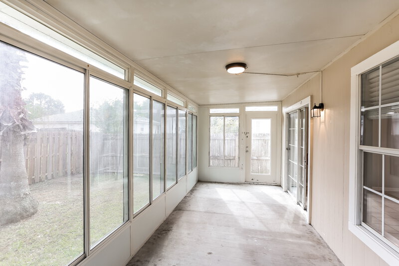 1,715/Mo, 8944 Fallsmill Dr Jacksonville, FL 32244 Sun Room View