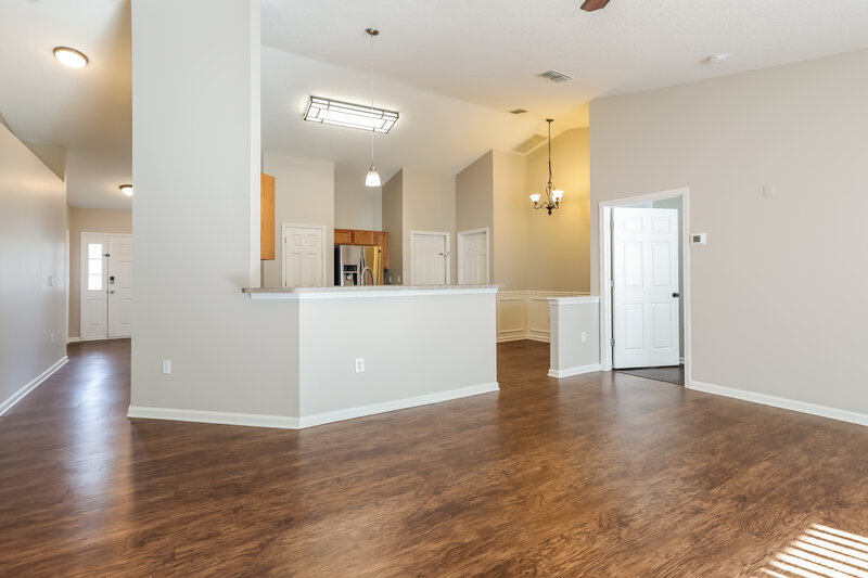 1,790/Mo, 1207 Ravens Trace Ln Middleburg, FL 32068 Living Room View