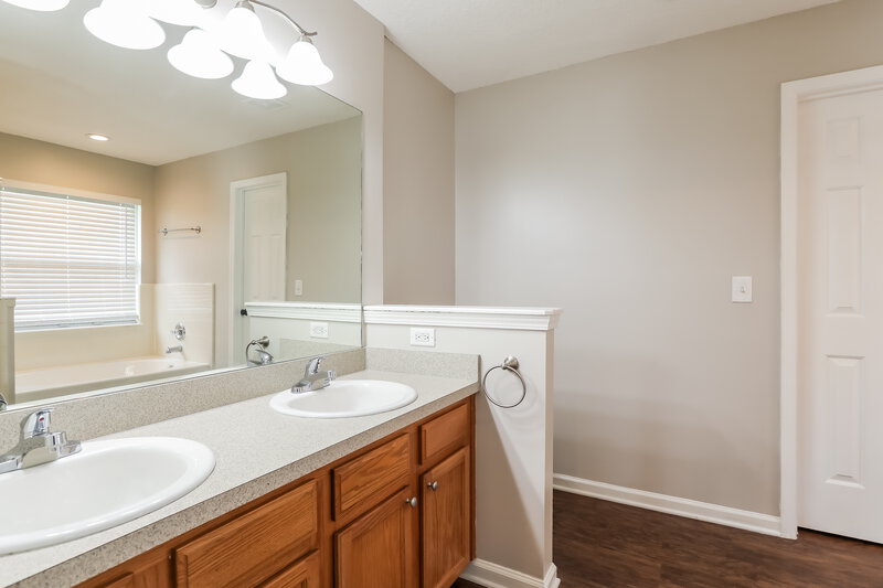 1,790/Mo, 1207 Ravens Trace Ln Middleburg, FL 32068 Main Bathroom View