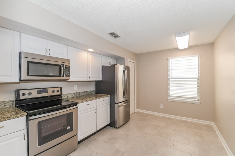 2,005/Mo, 282 Aquarius Cir W Jacksonville, FL 32216 Kitchen View
