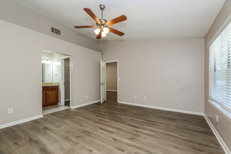 1,895/Mo, 282 Aquarius Cir W Jacksonville, FL 32216 Main Bedroom View