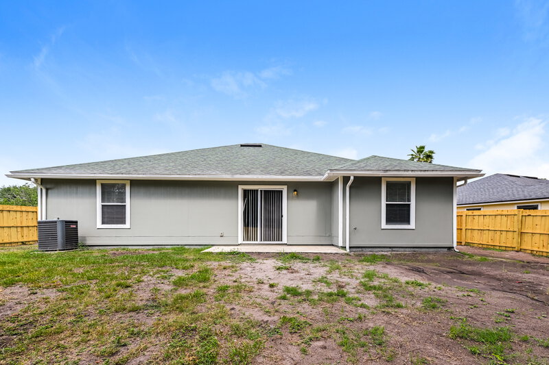 2,770/Mo, 3733 Star Leaf Rd Jacksonville, FL 32210 Rear View
