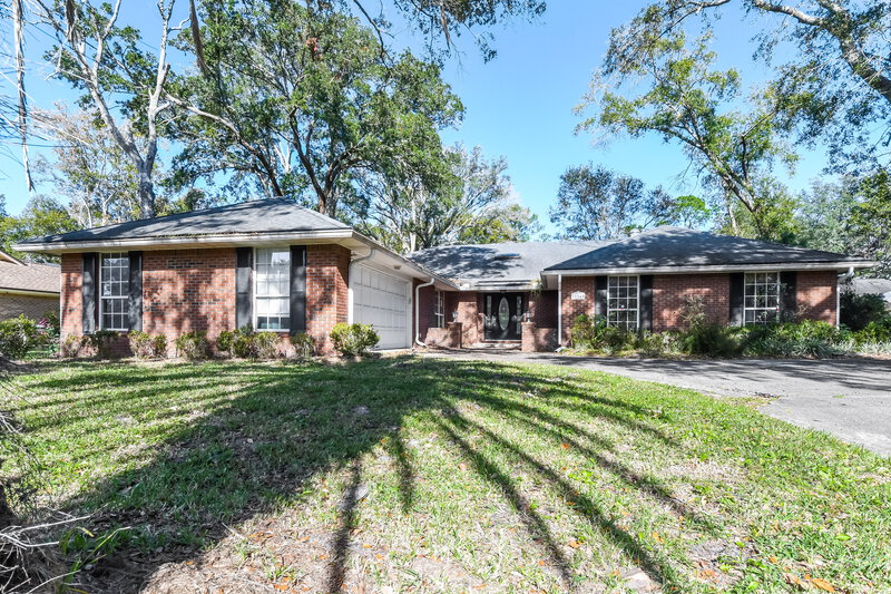 0/Mo, 11549 Sedgemoore Dr S Jacksonville, FL 32223 External View