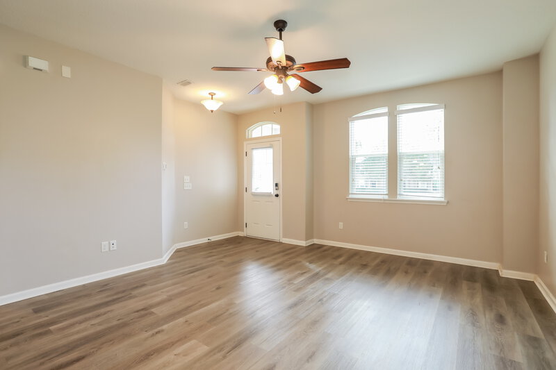 1,995/Mo, 3041 Holly Grove Ln Orange Park, FL 32073 Living Room View