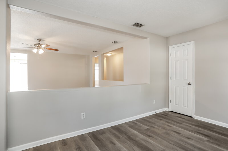 1,895/Mo, 9726 Hazel Lake Dr Jacksonville, FL 32222 Dining Room View