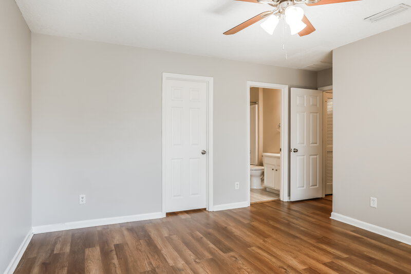 1,895/Mo, 9726 Hazel Lake Dr Jacksonville, FL 32222 Main Bedroom View 2