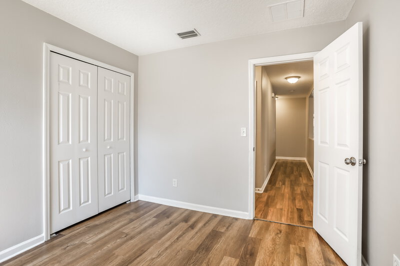 1,895/Mo, 9726 Hazel Lake Dr Jacksonville, FL 32222 Bedroom View 2