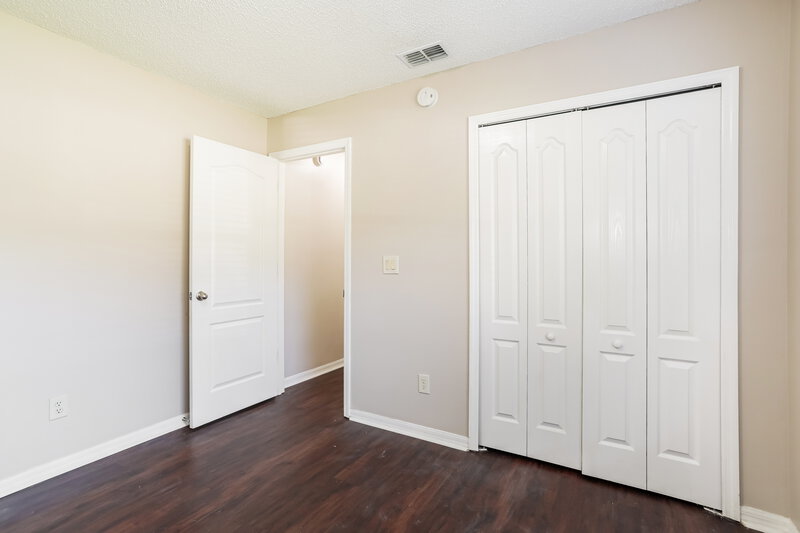 1,600/Mo, 282 Turtle Dove Dr Orange Park, FL 32073 Bedroom View 2