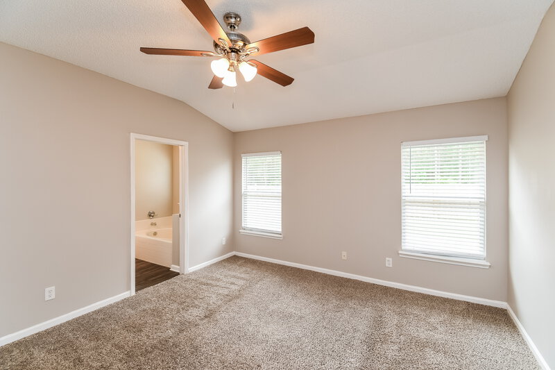 2,205/Mo, 1759 Saw Lake Dr Middleburg, FL 32068 Main Bedroom View