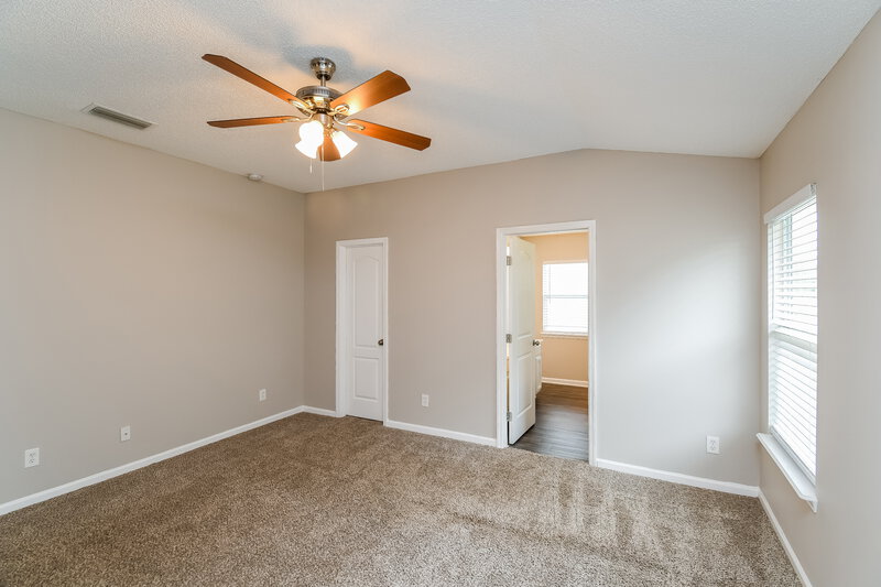 2,205/Mo, 1759 Saw Lake Dr Middleburg, FL 32068 Main Bedroom View 2