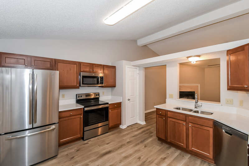 1,550/Mo, 7979 Mactavish Way N Jacksonville, FL 32244 Kitchen View