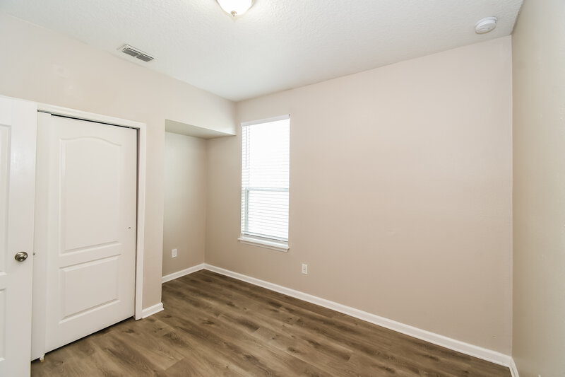 1,905/Mo, 849 Quiet Stone Ln Orange Park, FL 32065 Bedroom View