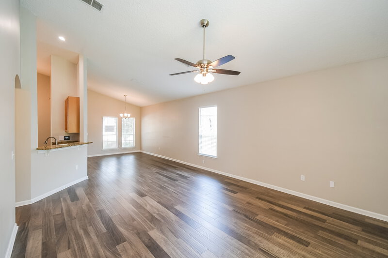 1,840/Mo, 8070 Welbeck Ln Jacksonville, FL 32244 Living Room View 2