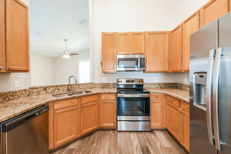 1,840/Mo, 8070 Welbeck Ln Jacksonville, FL 32244 Kitchen View 2