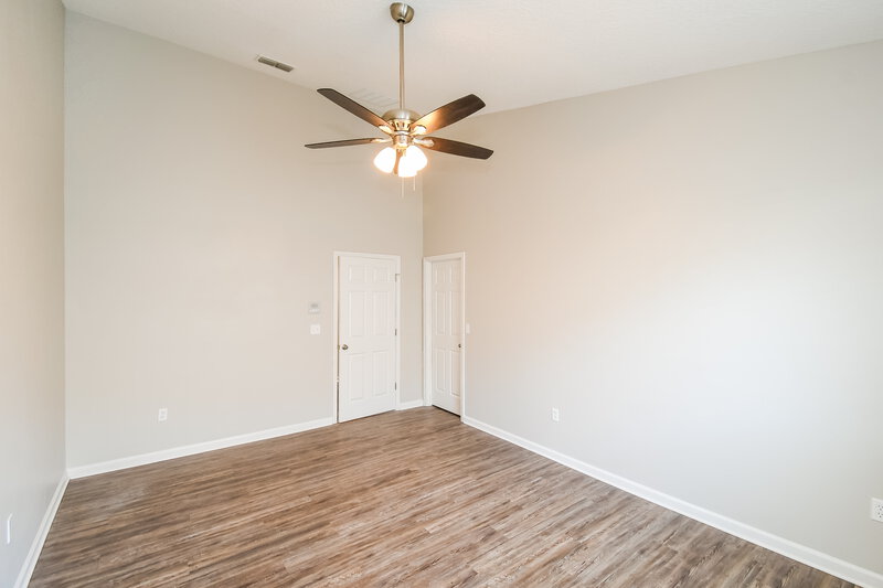 1,840/Mo, 8070 Welbeck Ln Jacksonville, FL 32244 Main Bedroom View
