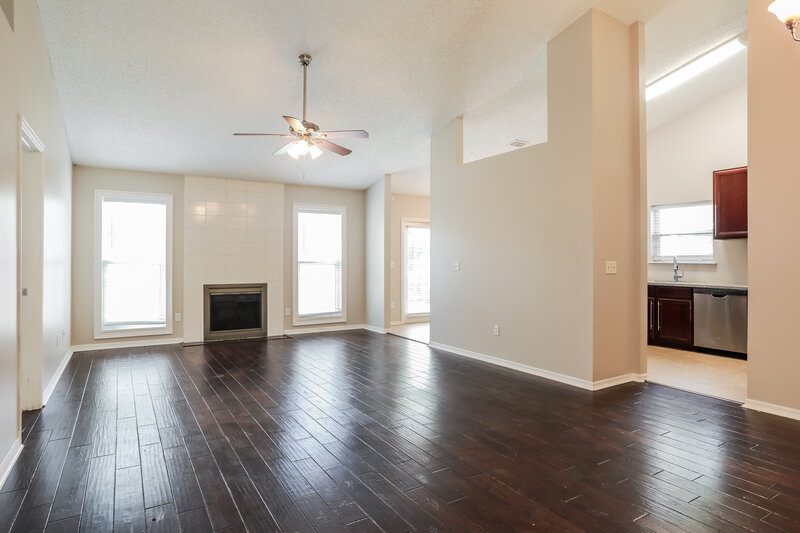 2,120/Mo, 4642 Ridge Point Ct Jacksonville, FL 32257 Living Room View 2