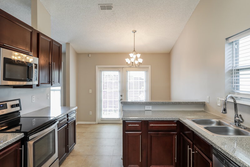 2,120/Mo, 4642 Ridge Point Ct Jacksonville, FL 32257 Kitchen View