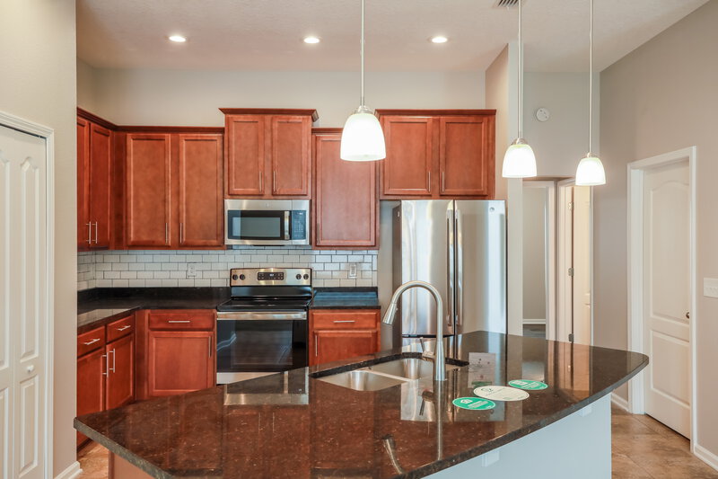 2,085/Mo, 1908 High Prairie Ln Middleburg, FL 32068 Kitchen View 2