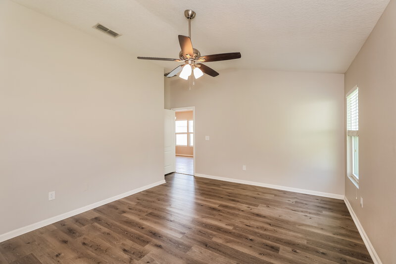 2,000/Mo, 1908 High Prairie Ln Middleburg, FL 32068 Main Bedroom View