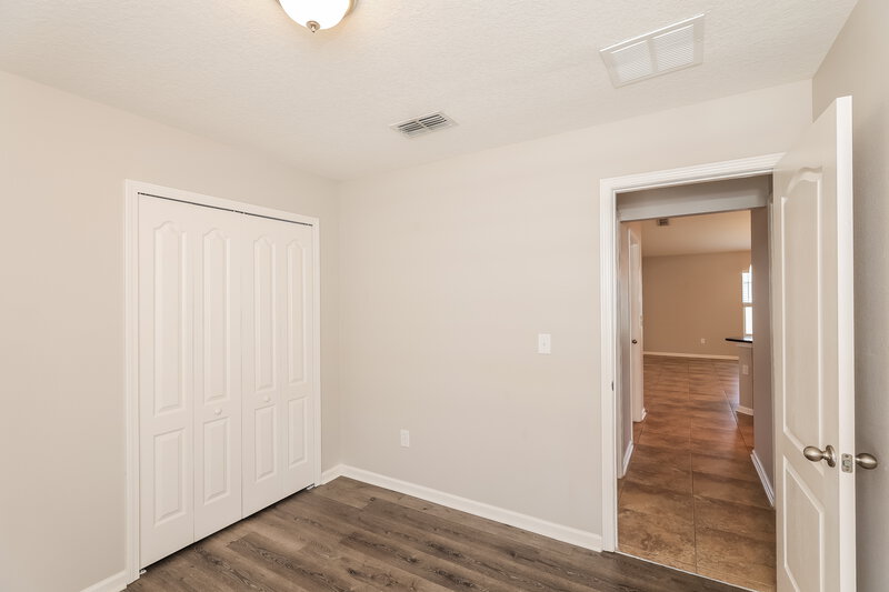 2,000/Mo, 1908 High Prairie Ln Middleburg, FL 32068 Bedroom View 2