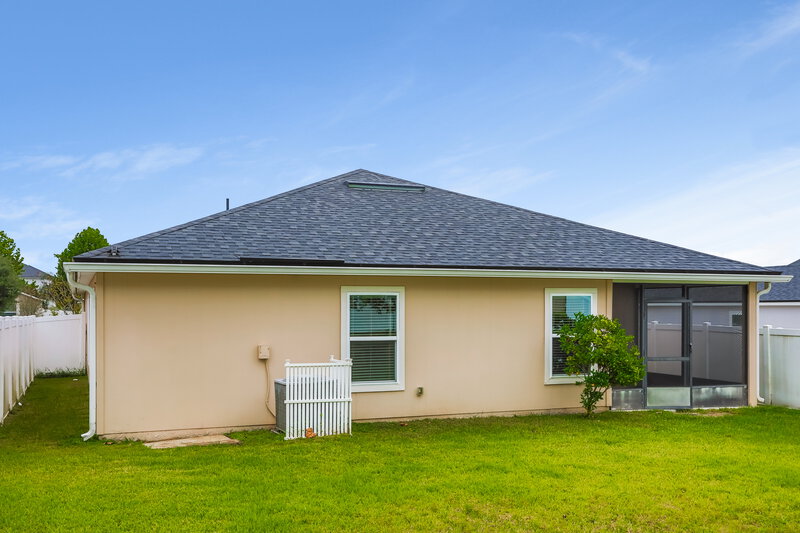 2,085/Mo, 1908 High Prairie Ln Middleburg, FL 32068 Rear View