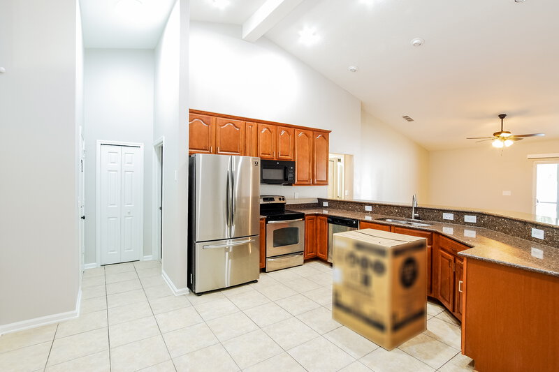 2,310/Mo, 24 Robin Bay Dr Saint Augustine, FL 32092 Kitchen View