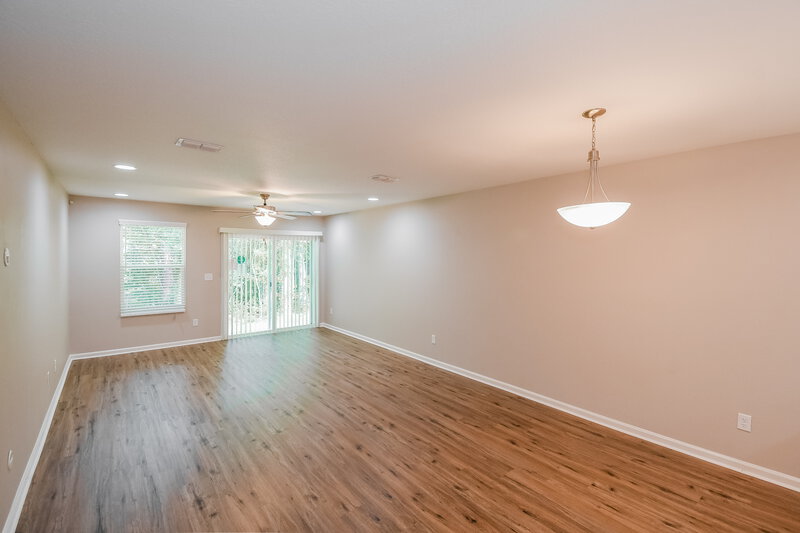 1,850/Mo, 11235 Margarets Landing Pl Jacksonville, FL 32218 Dining Room View