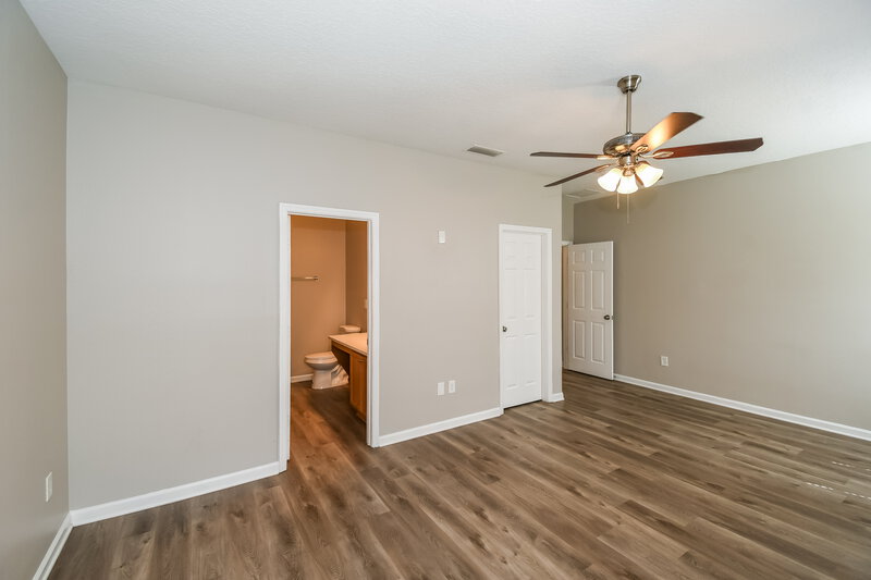 2,255/Mo, 1113 Coveyrise Ct Saint Augustine, FL 32092 Main Bedroom View 2