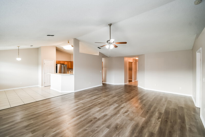 1,920/Mo, 2436 Paris Mill Rd Jacksonville, FL 32221 Misc View