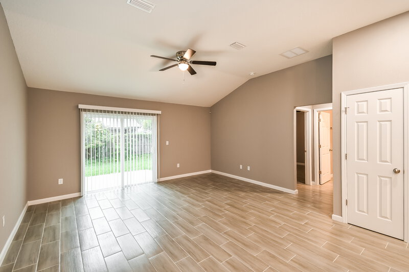 1,825/Mo, 6020 Patriots Landing Ln Jacksonville, FL 32244 Living Room View
