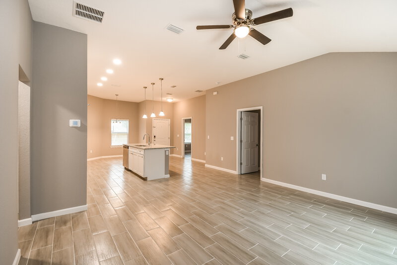 1,825/Mo, 6020 Patriots Landing Ln Jacksonville, FL 32244 Living Room View 3
