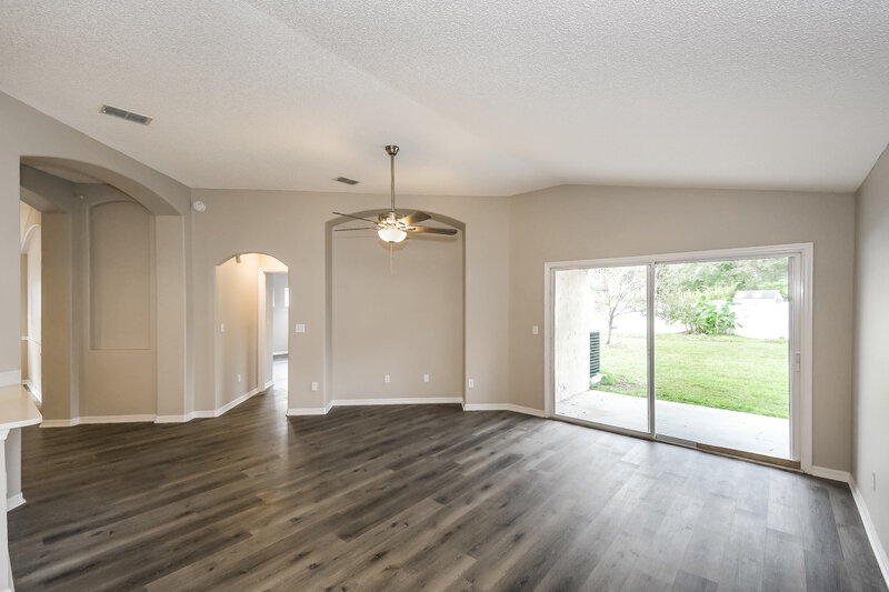 2,030/Mo, 1098 Maple Ln Orange Park, FL 32065 Living Room View