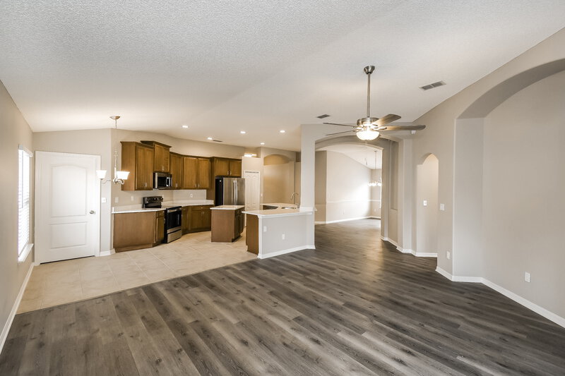 2,030/Mo, 1098 Maple Ln Orange Park, FL 32065 Living Room View 2