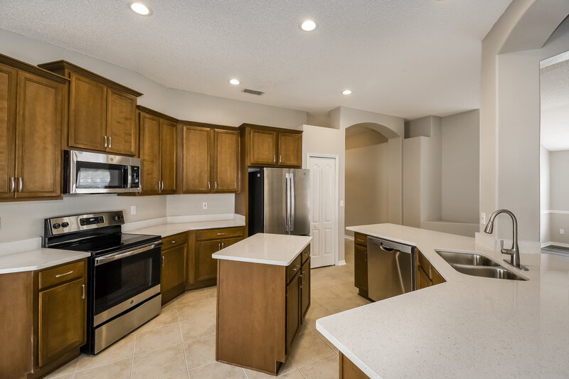 2,030/Mo, 1098 Maple Ln Orange Park, FL 32065 Kitchen View