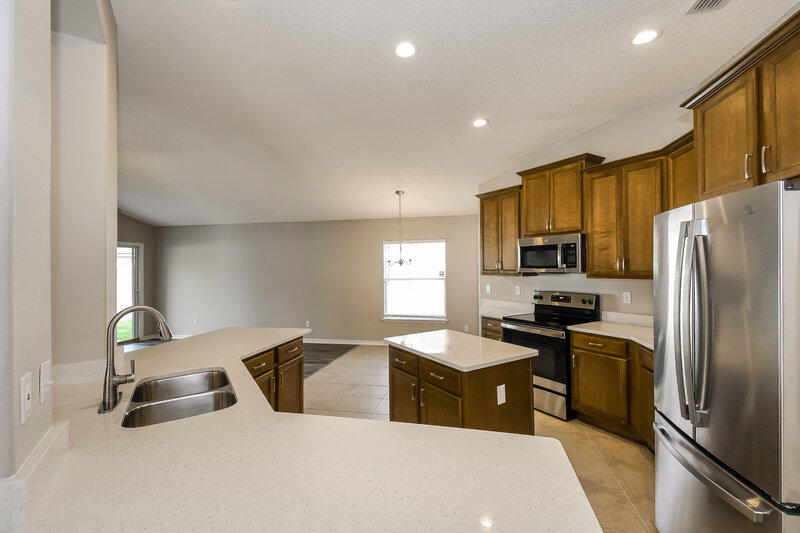 2,030/Mo, 1098 Maple Ln Orange Park, FL 32065 Kitchen View 2