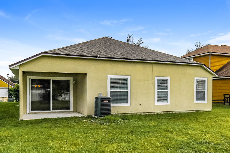 2,030/Mo, 1098 Maple Ln Orange Park, FL 32065 Rear View