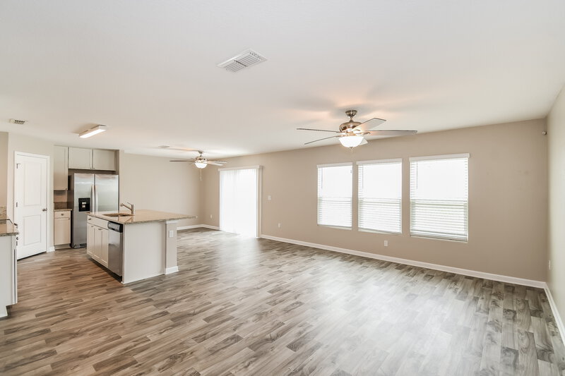 2,300/Mo, 2938 Hanging Valley Ln Orange Park, FL 32065 Living Room View