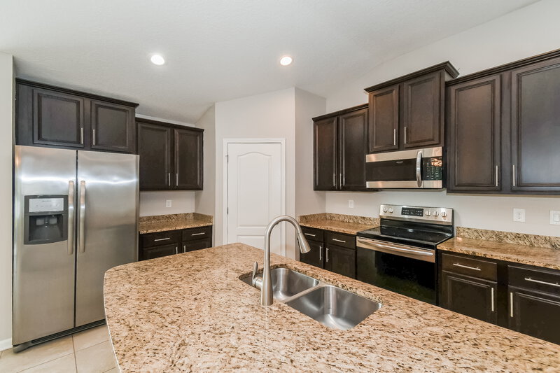 1,890/Mo, 4161 Fishing Creek Ln Middleburg, FL 32068 Kitchen View