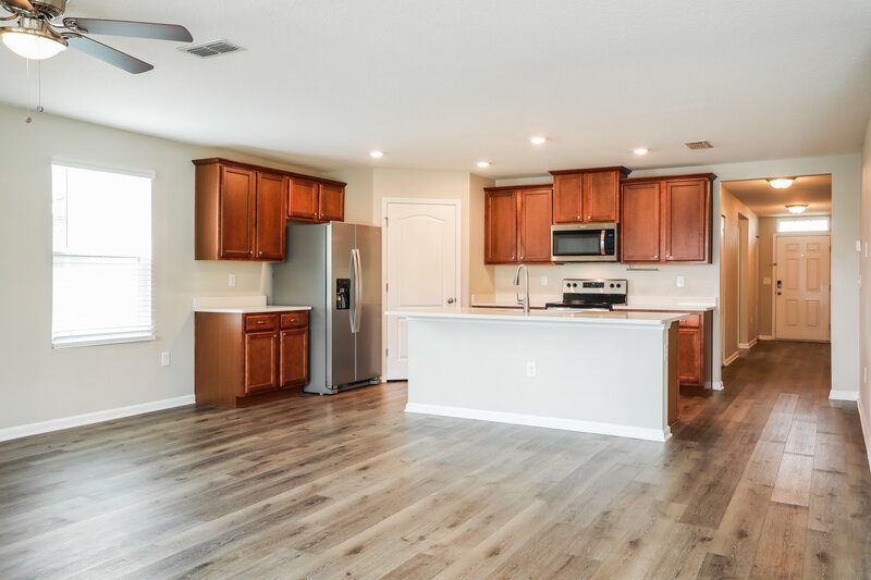 2,090/Mo, 3514 Song Bird Lakes Dr Green Cove Springs, FL 32043 Kitchen View