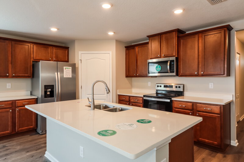 2,285/Mo, 3514 Song Bird Lakes Dr Green Cove Springs, FL 32043 Kitchen View