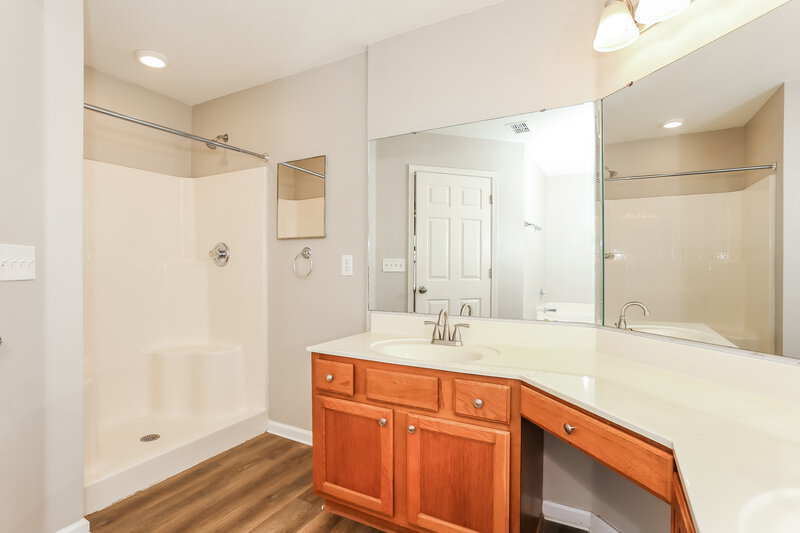 2,285/Mo, 2861 Taylor Hill Dr Jacksonville, FL 32221 Main Bathroom View 2