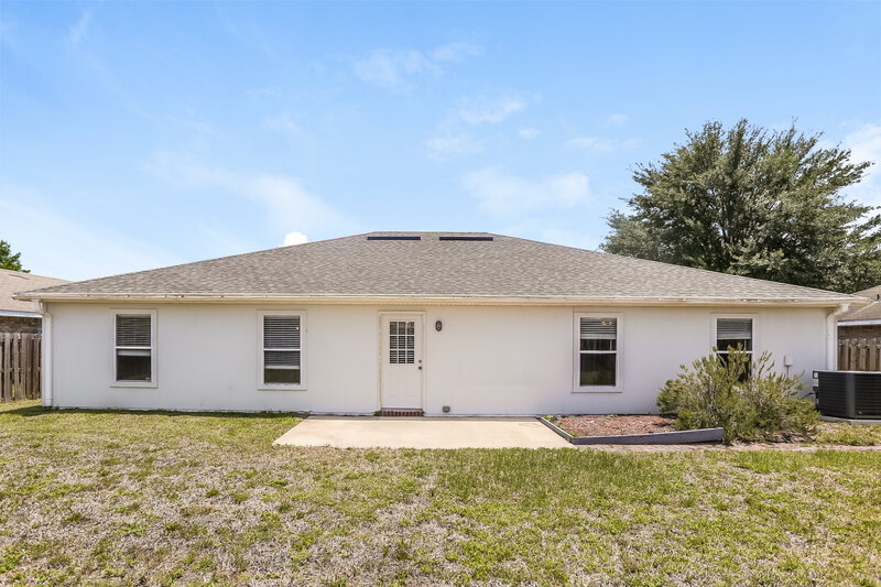 2,285/Mo, 2861 Taylor Hill Dr Jacksonville, FL 32221 Rear View