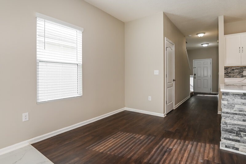 2,525/Mo, 8414 Meadow Walk Ln Jacksonville, FL 32256 Living Room View