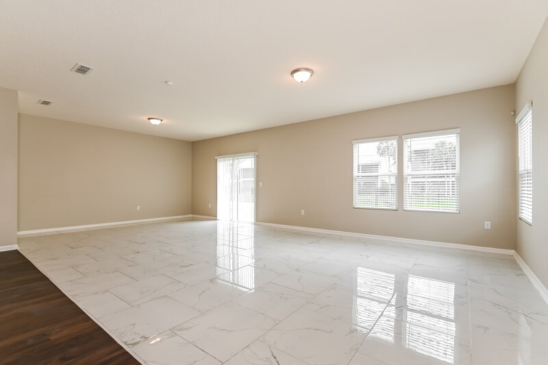 2,525/Mo, 8414 Meadow Walk Ln Jacksonville, FL 32256 Living Room View 2