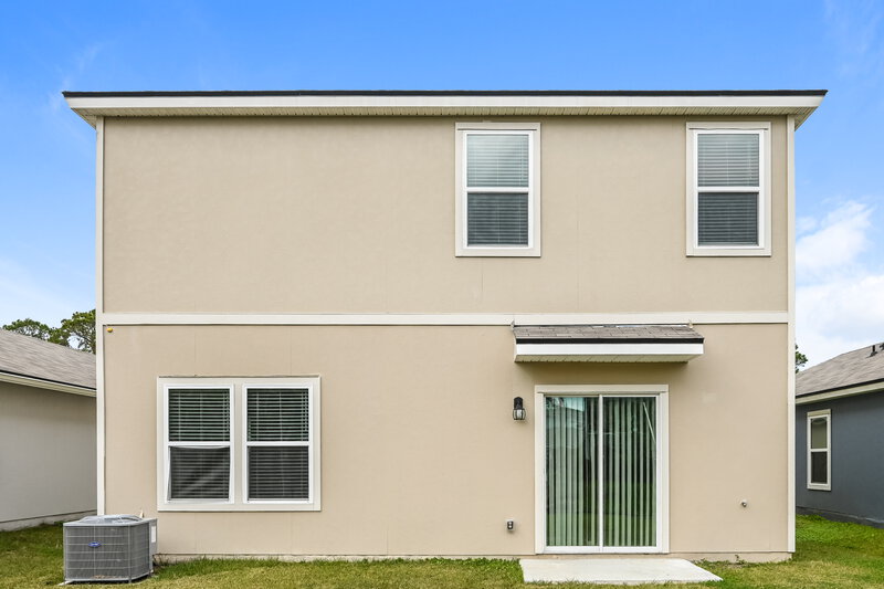 2,525/Mo, 8414 Meadow Walk Ln Jacksonville, FL 32256 Rear View