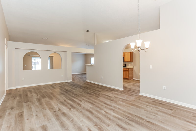 1,690/Mo, 8765 Merseyside Ave Jacksonville, FL 32219 Dining Room View