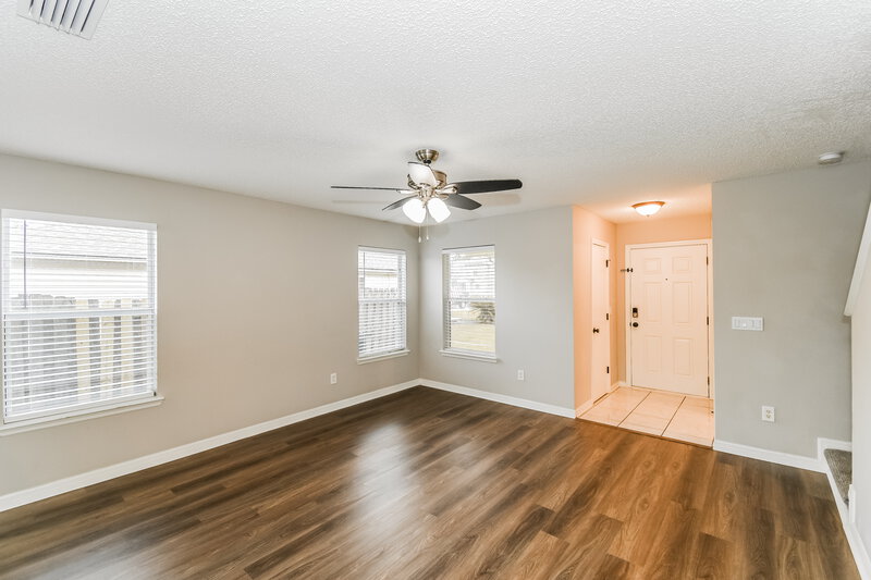 1,710/Mo, 2236 Fresco Dr Middleburg, FL 32068 Living Room View