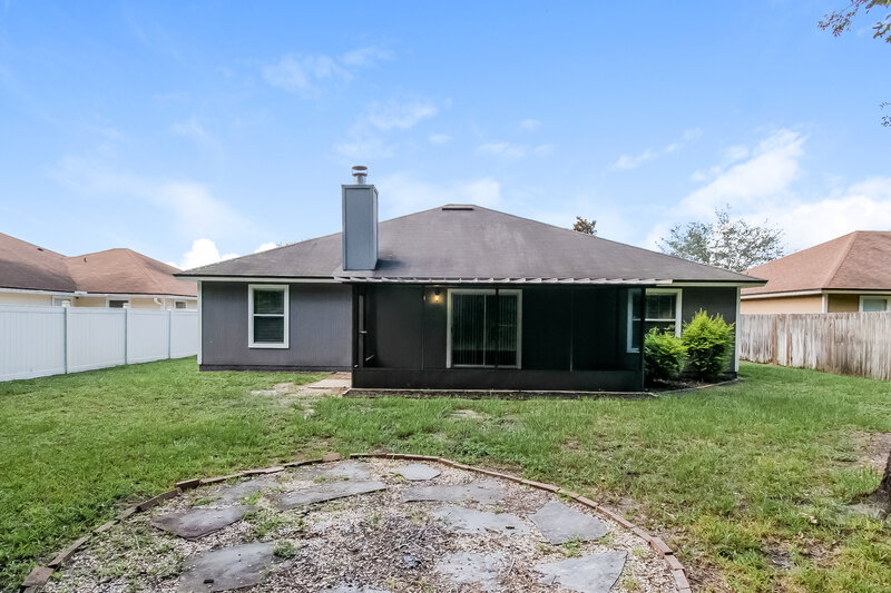 2,540/Mo, 2778 Ravine Hill Dr Middleburg, FL 32068 Rear View