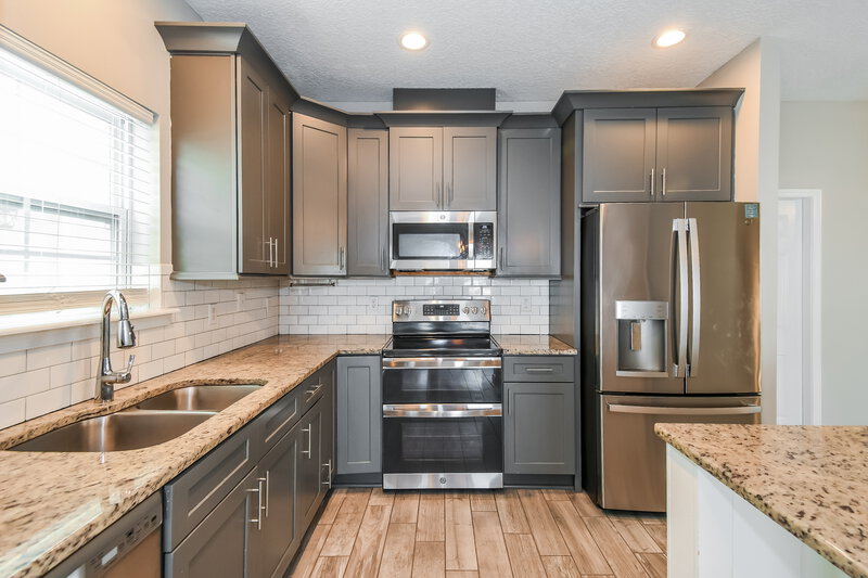 1,845/Mo, 522 Meldrum Ln Orange Park, FL 32065 Kitchen View 3